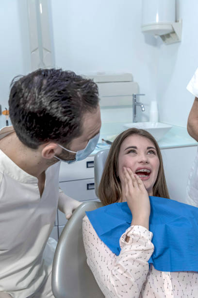 Best Broken Tooth Emergency  in Greens Farms, CT